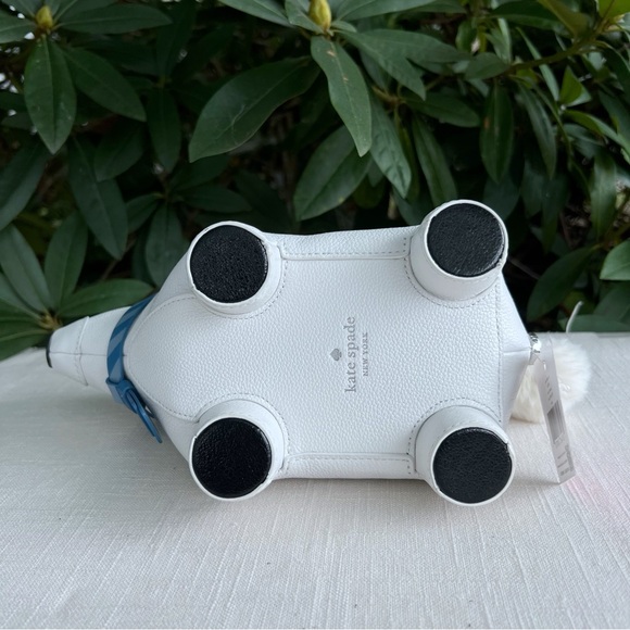 NWT Kate Spade New York Arctic Friends Polar Bear Crossbody Leather Bag - Picture 2 of 12